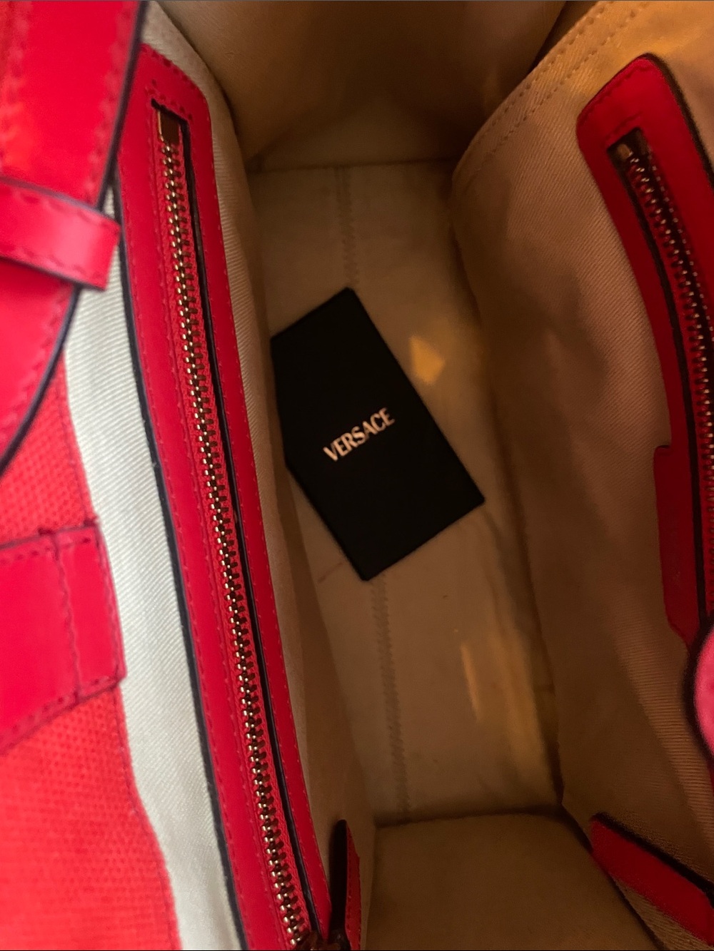 Versace Red Baroque Logo Tote Bag - Picture 6 of 7